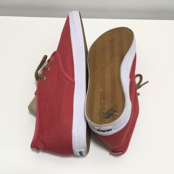 Gravis Quarters - Picture 3 of 3